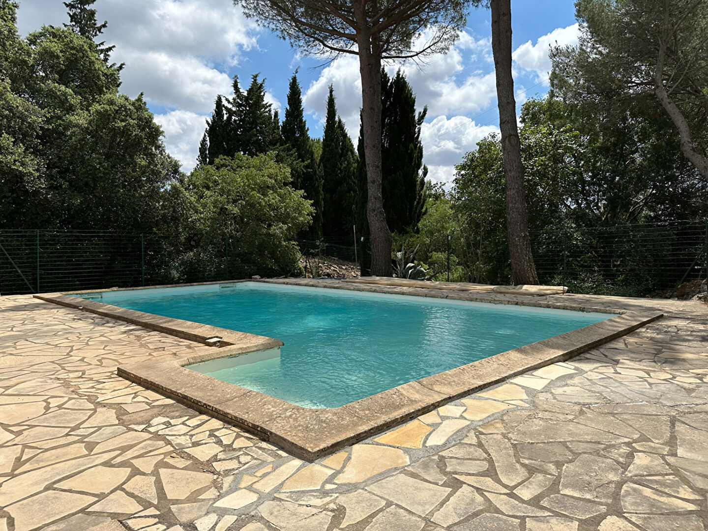 Photo Villa Nimes 7 pièce(s) 210 m2 image 2/6