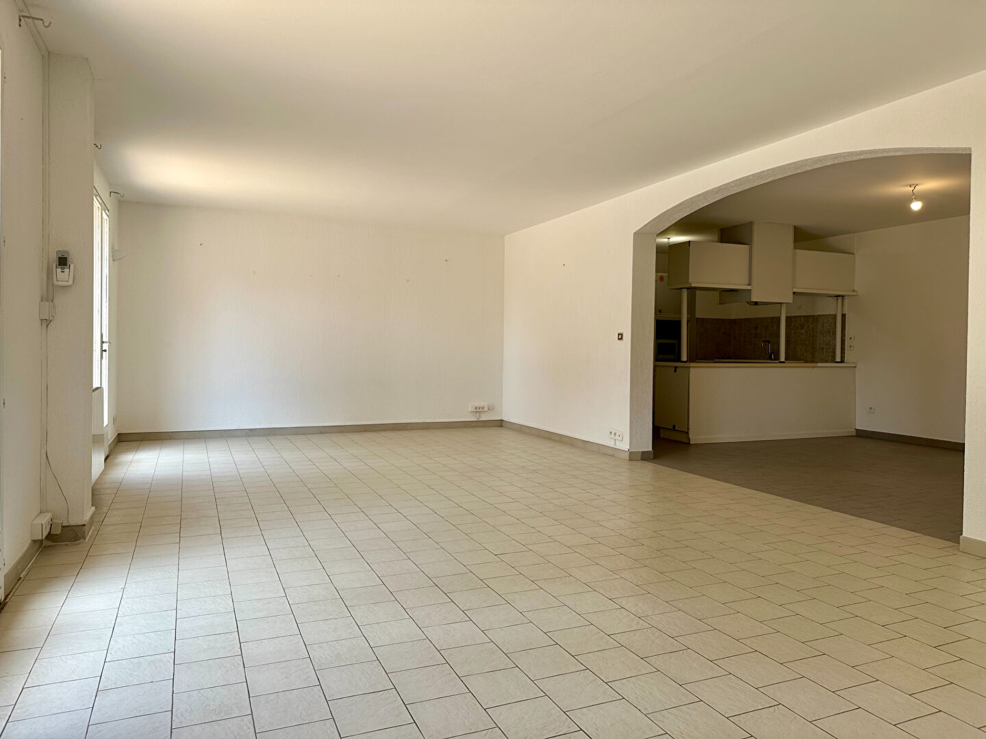 Photo Villa Nimes 7 pièce(s) 210 m2 image 6/6