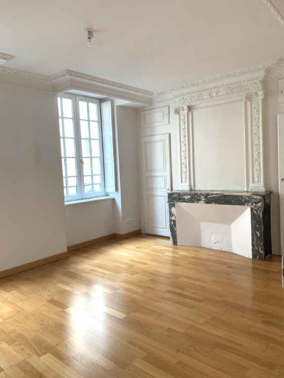 Photo T 3 en centre ville image 1/5