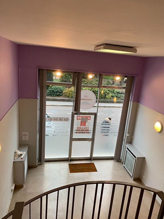 Photo LOCAL COMMERCIAL bonne visibilité image 4/6