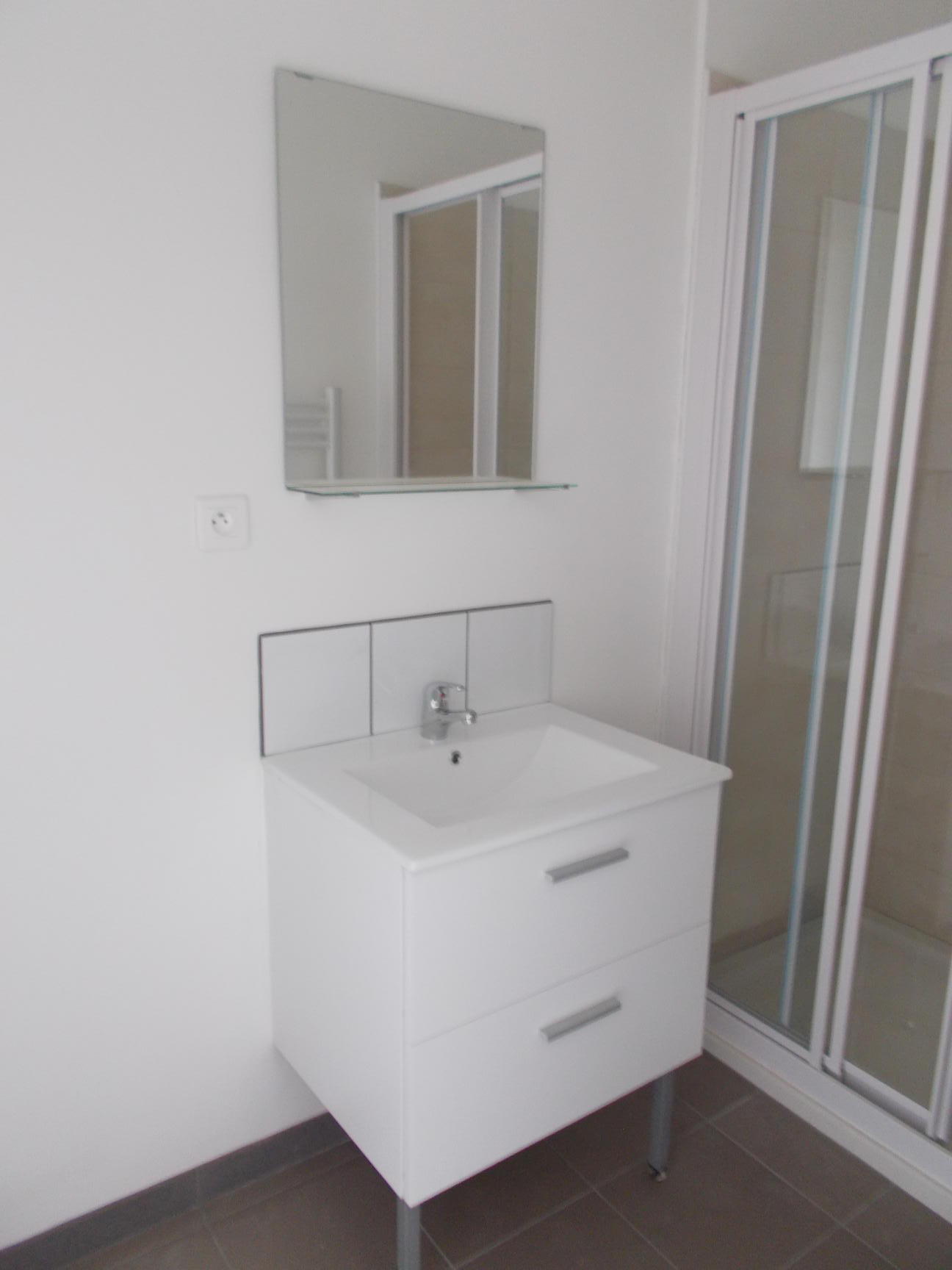 Photo Joli T2 rénové image 3/6