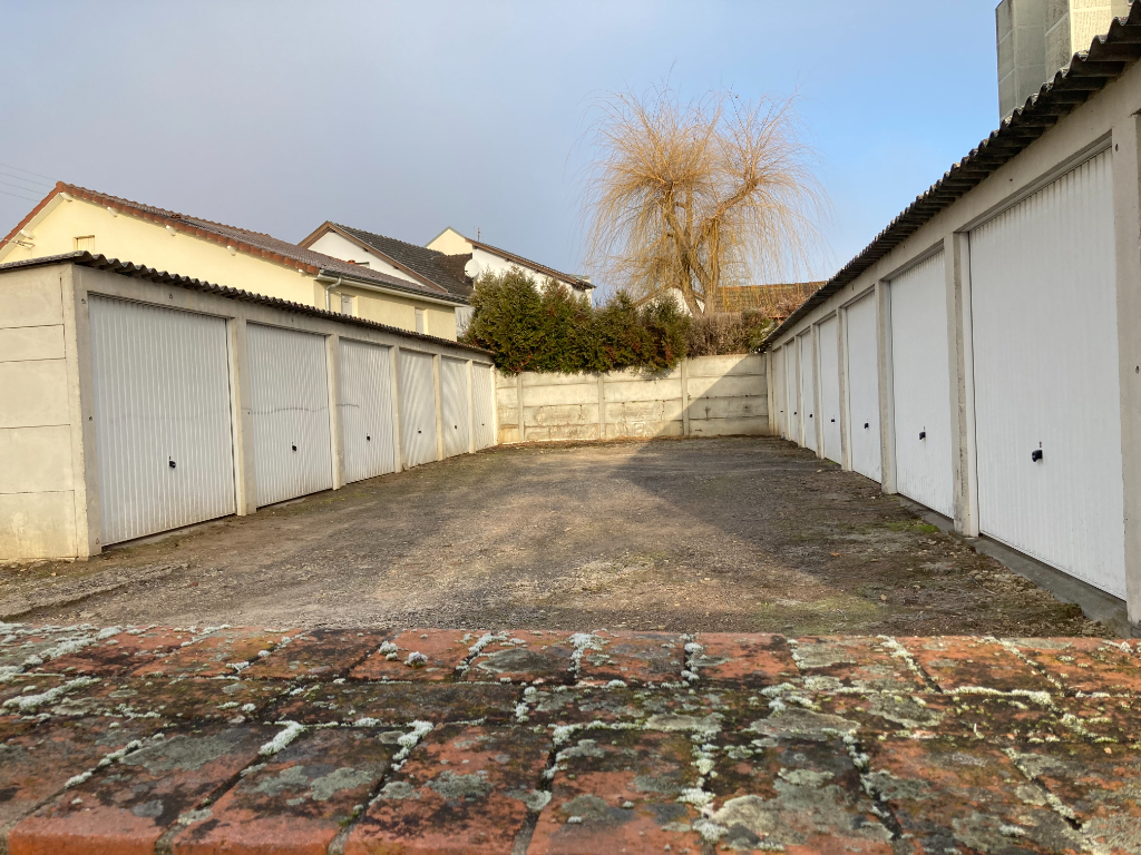 Photo Garage/box fermé image 1/3