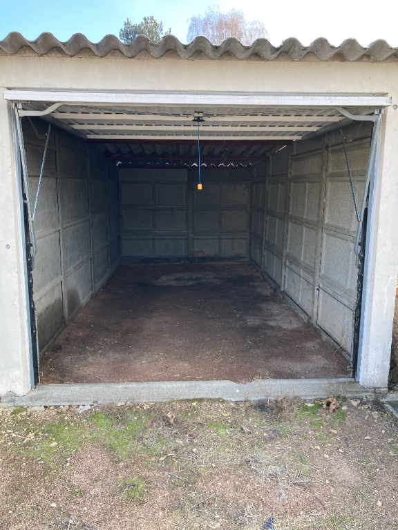 Photo Garage/box fermé image 3/3