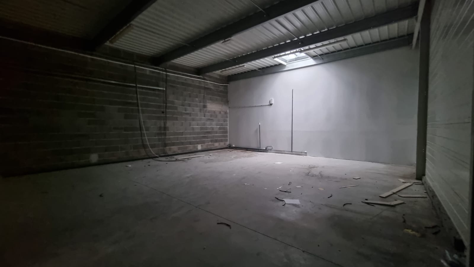 Photo Local commercial Yzeure 1500 m2 image 5/6