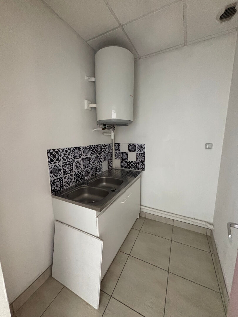 Photo LOCAL COMMERCIAL - MONTCEAU LES MINES image 4/4