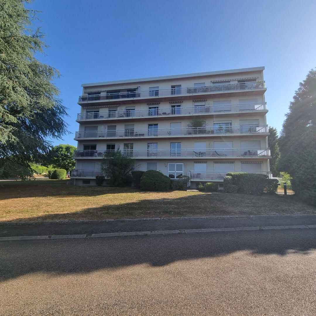 À vendre appartement T2 d'environ 51 m²  avec ascenseur