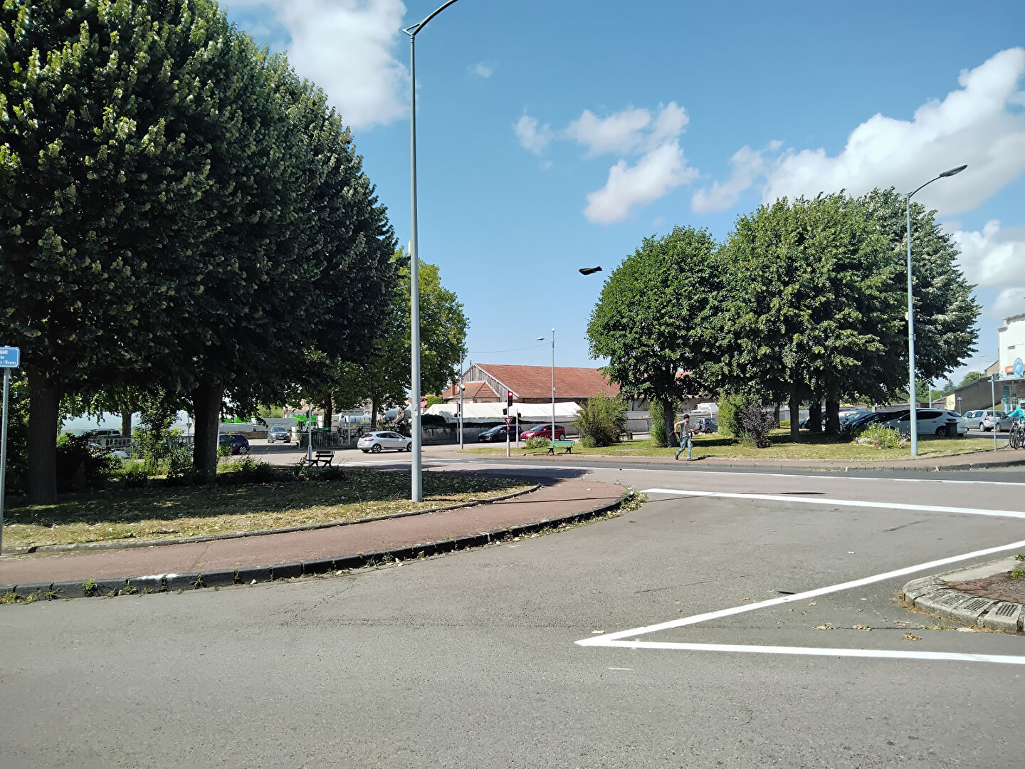 Photo Local sur 2 niveaux 130 m² image 3/6