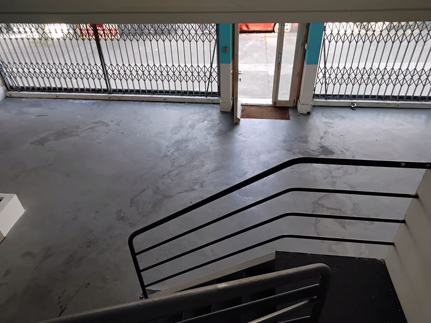 Photo Local sur 2 niveaux 130 m² image 6/6