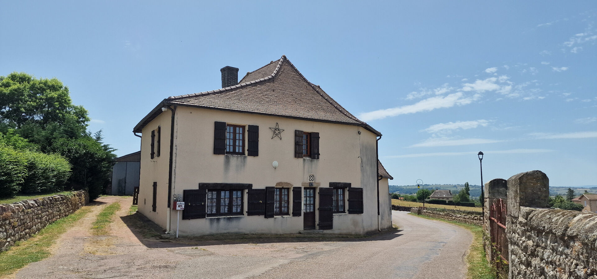 Maison SAINT GERMAIN EN BRIONNAIS 5 pièce(s)