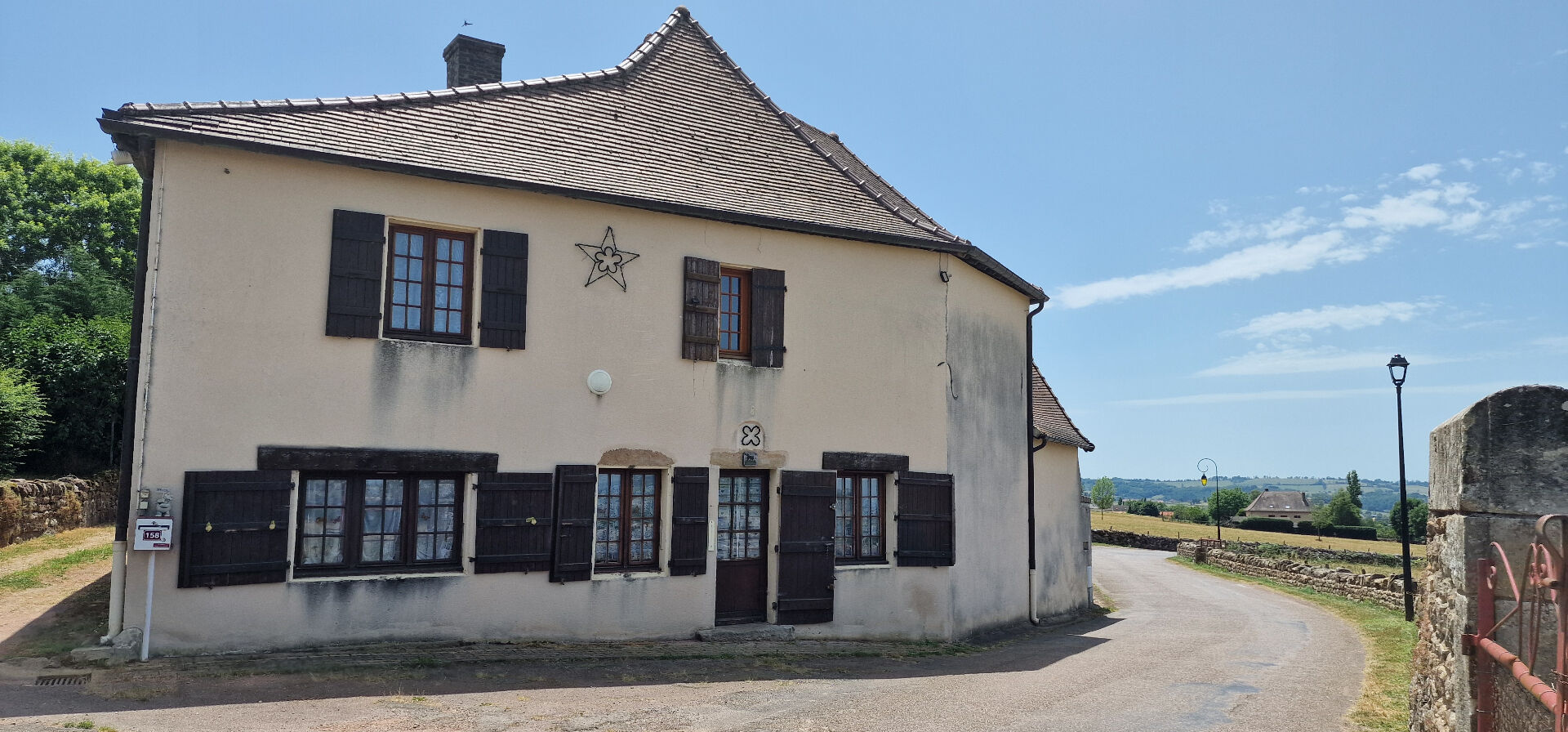 Photo Maison SAINT GERMAIN EN BRIONNAIS 5 pièce(s) image 2/6