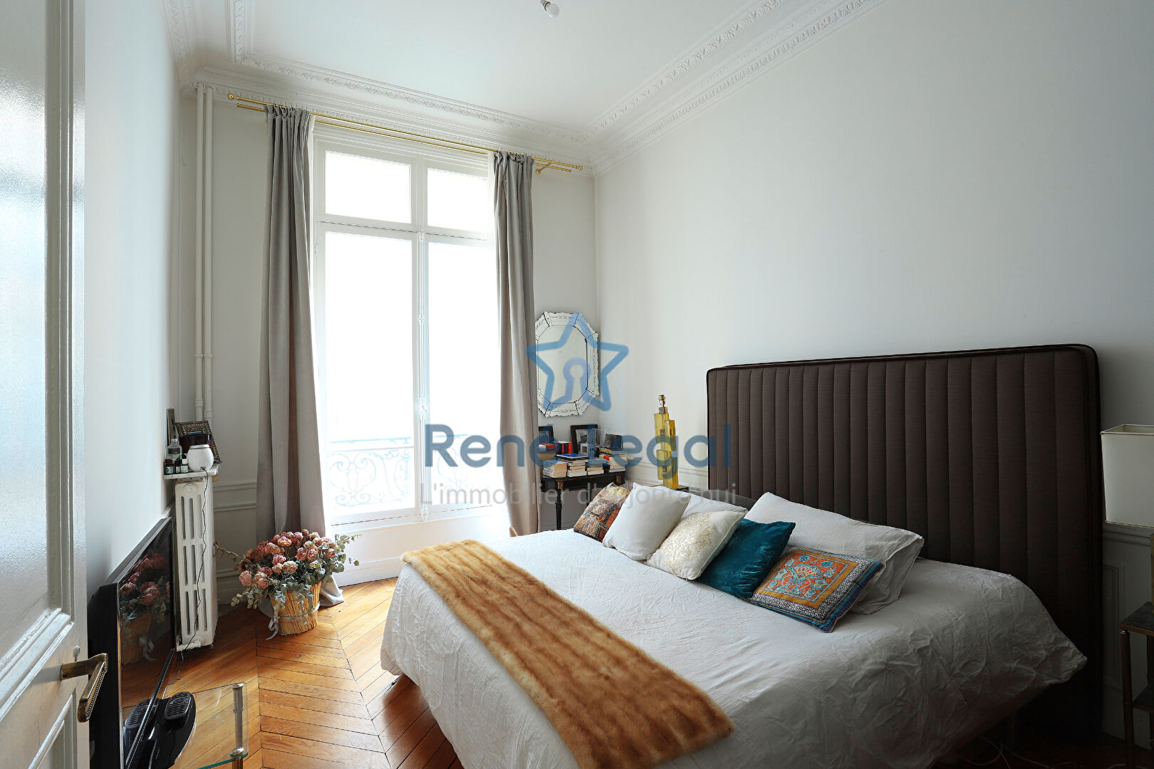 Photo RARE  Avenue VICTOR HUGO TRES HAUT STANDING Paris 4 pièces 96 m2 image 6/6