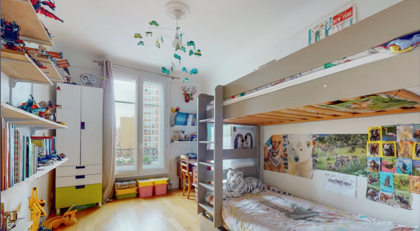 Photo Appartement Paris 3 pièce(s) 74 m2 image 2/5