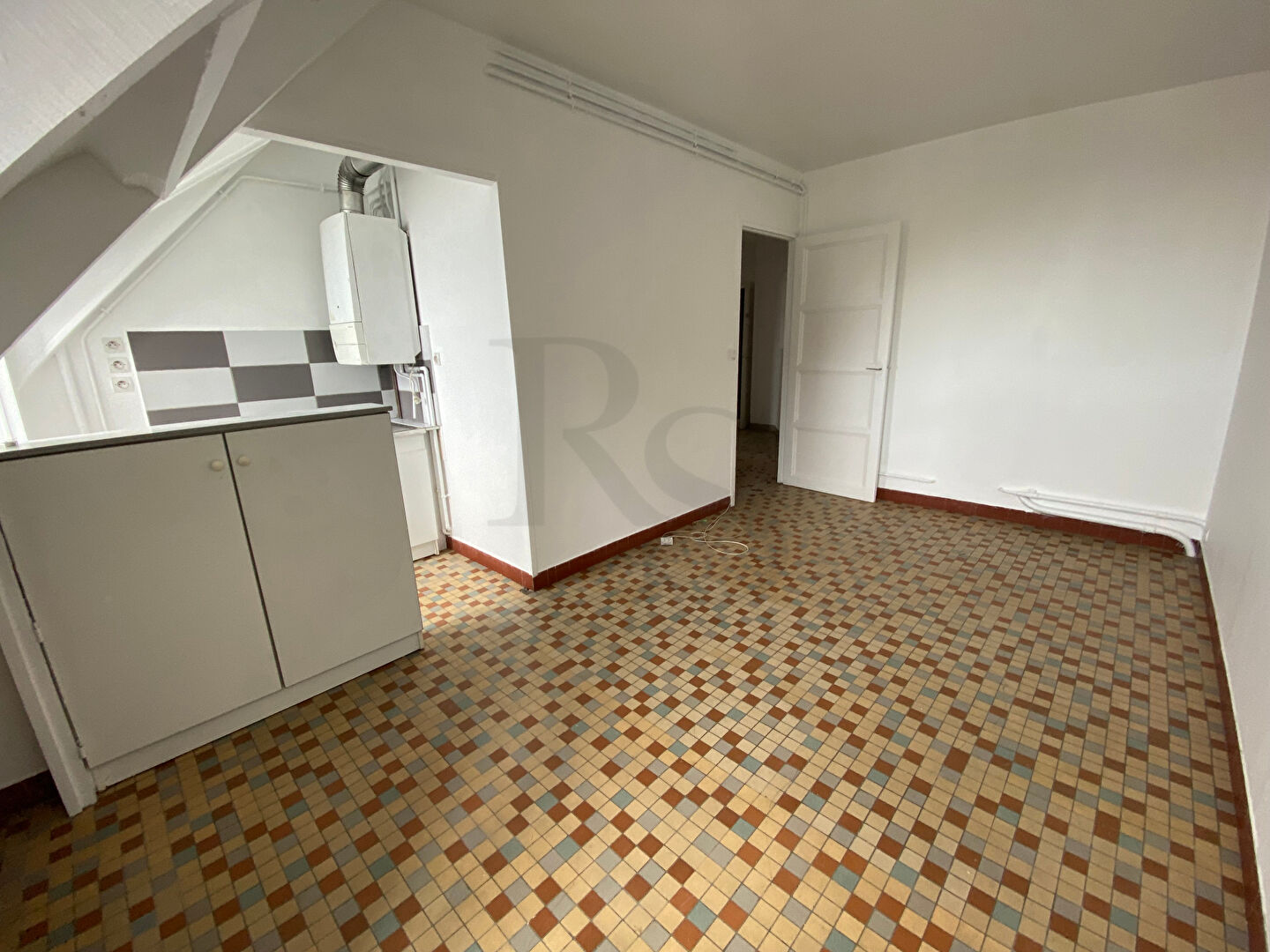 Photo HYPER CENTRE ARGENTAN - Grand appartement F1-F2 de 54 m² image 5/6