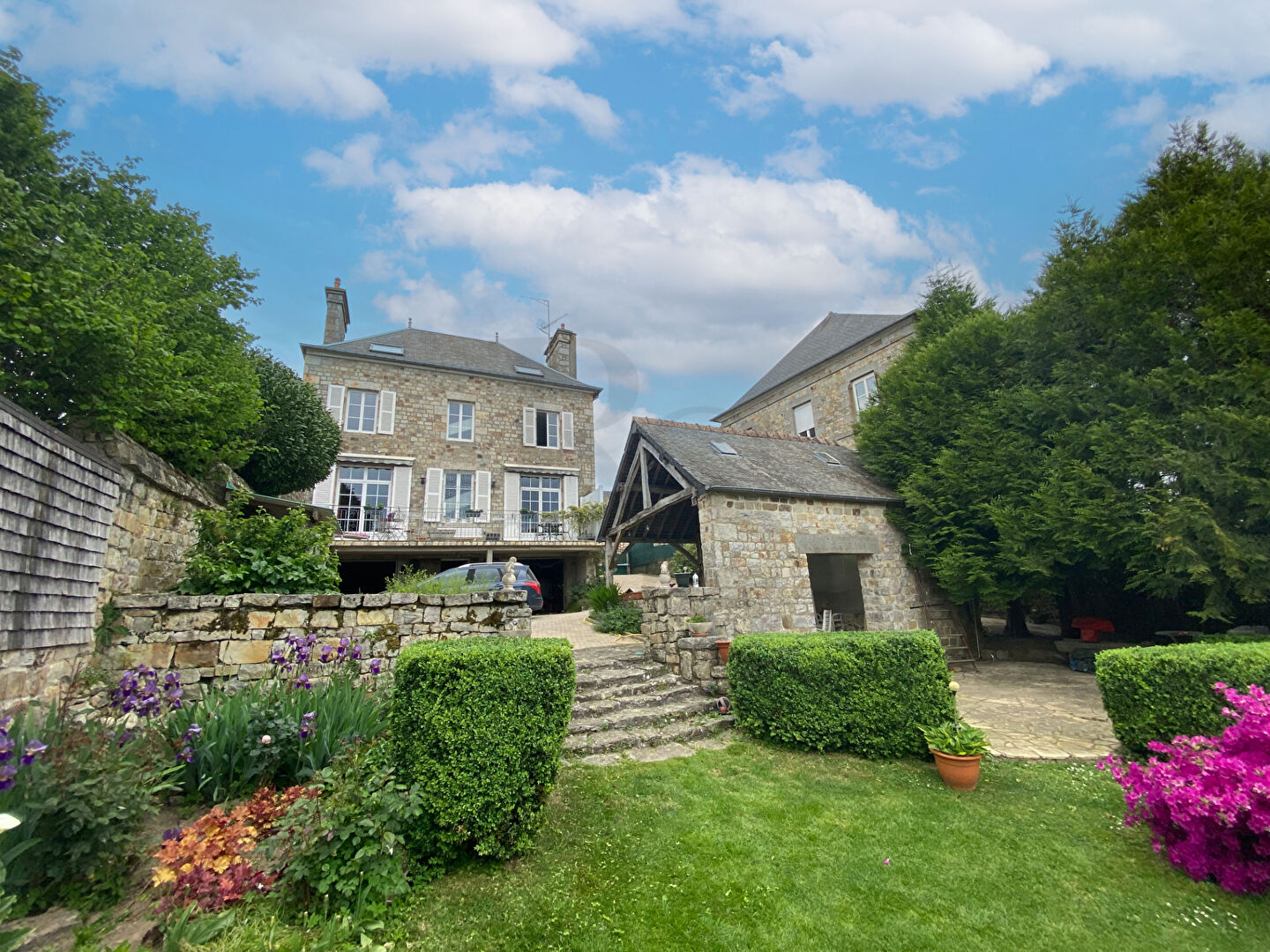 Maison de Charme à Vendre à Domfront en Poiraie