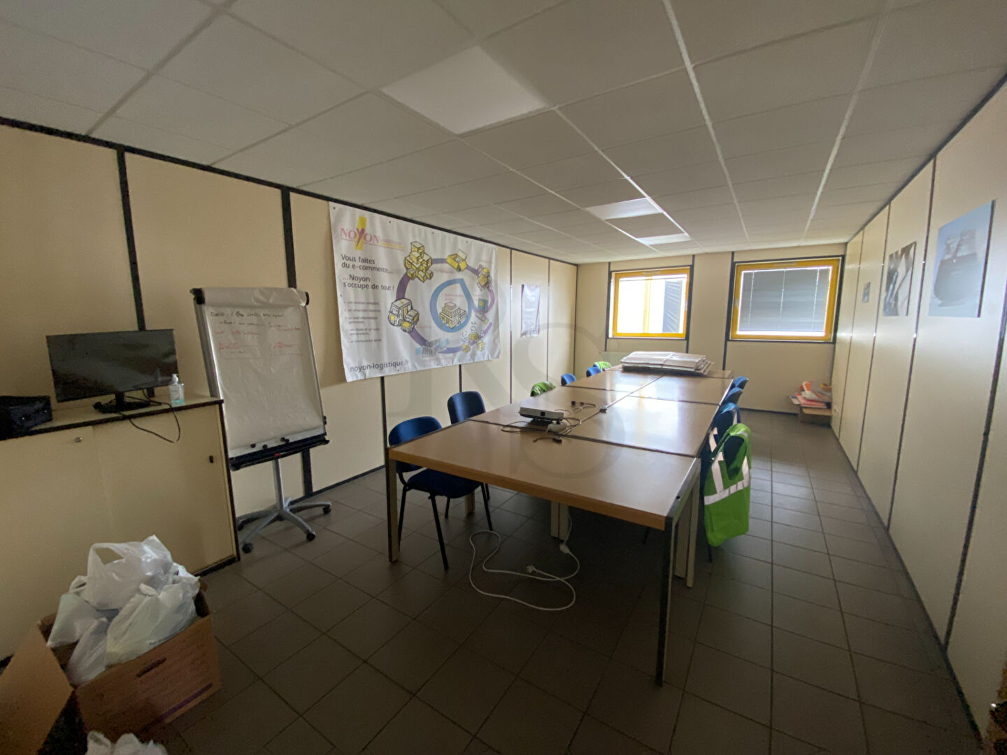 Photo Bureaux Flers 423 m2 image 2/6