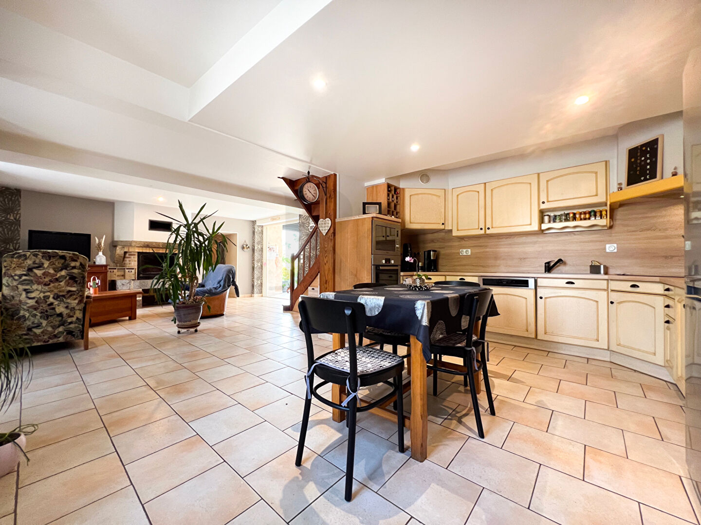 Photo Maison à vendre - LASSAY LES CHATEAUX - Référence 7942 image 5/6