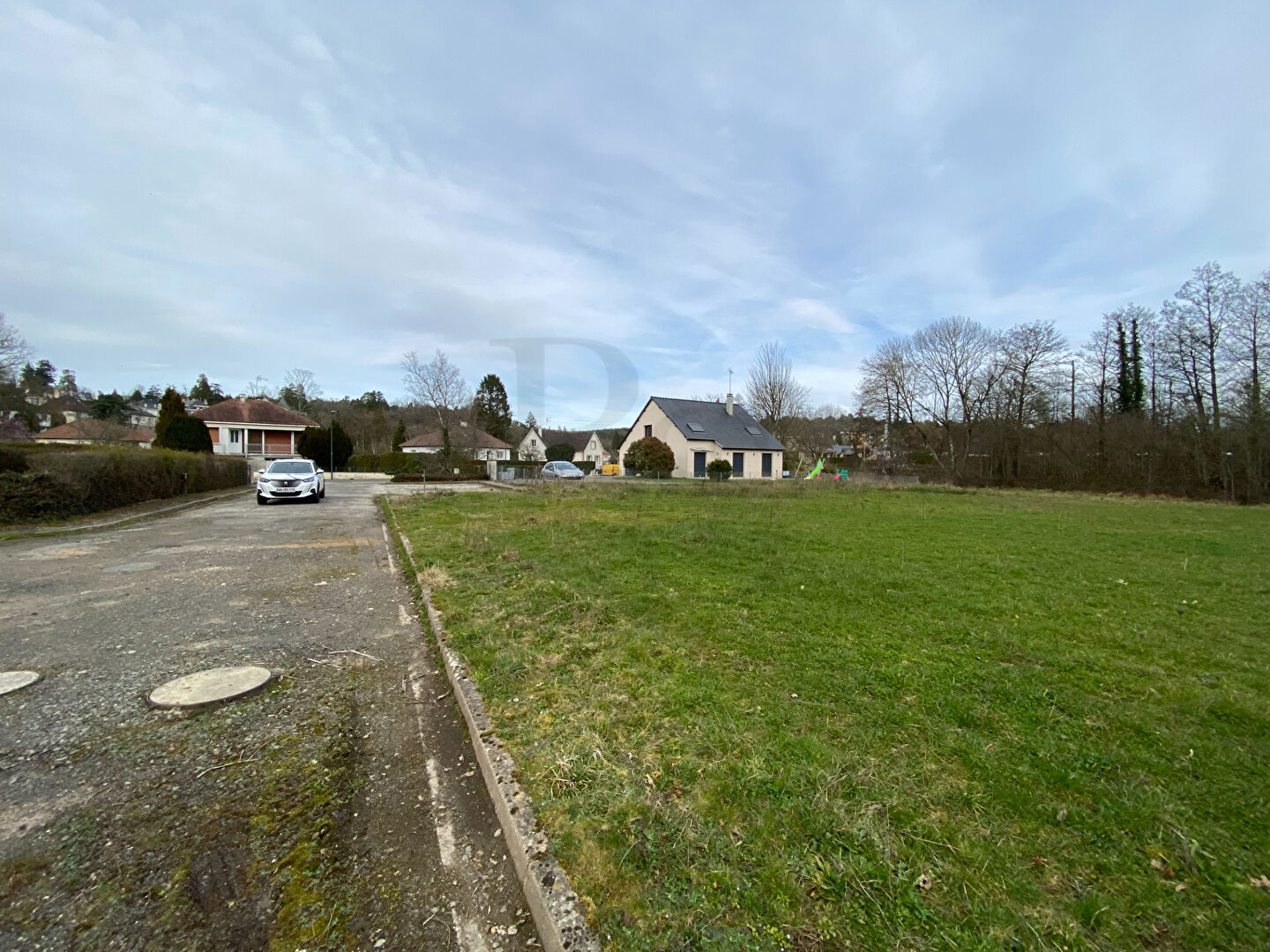 Photo TERRAIN CONSTRUCTIBLE BAGNOLES DE L'ORNE image 2/4