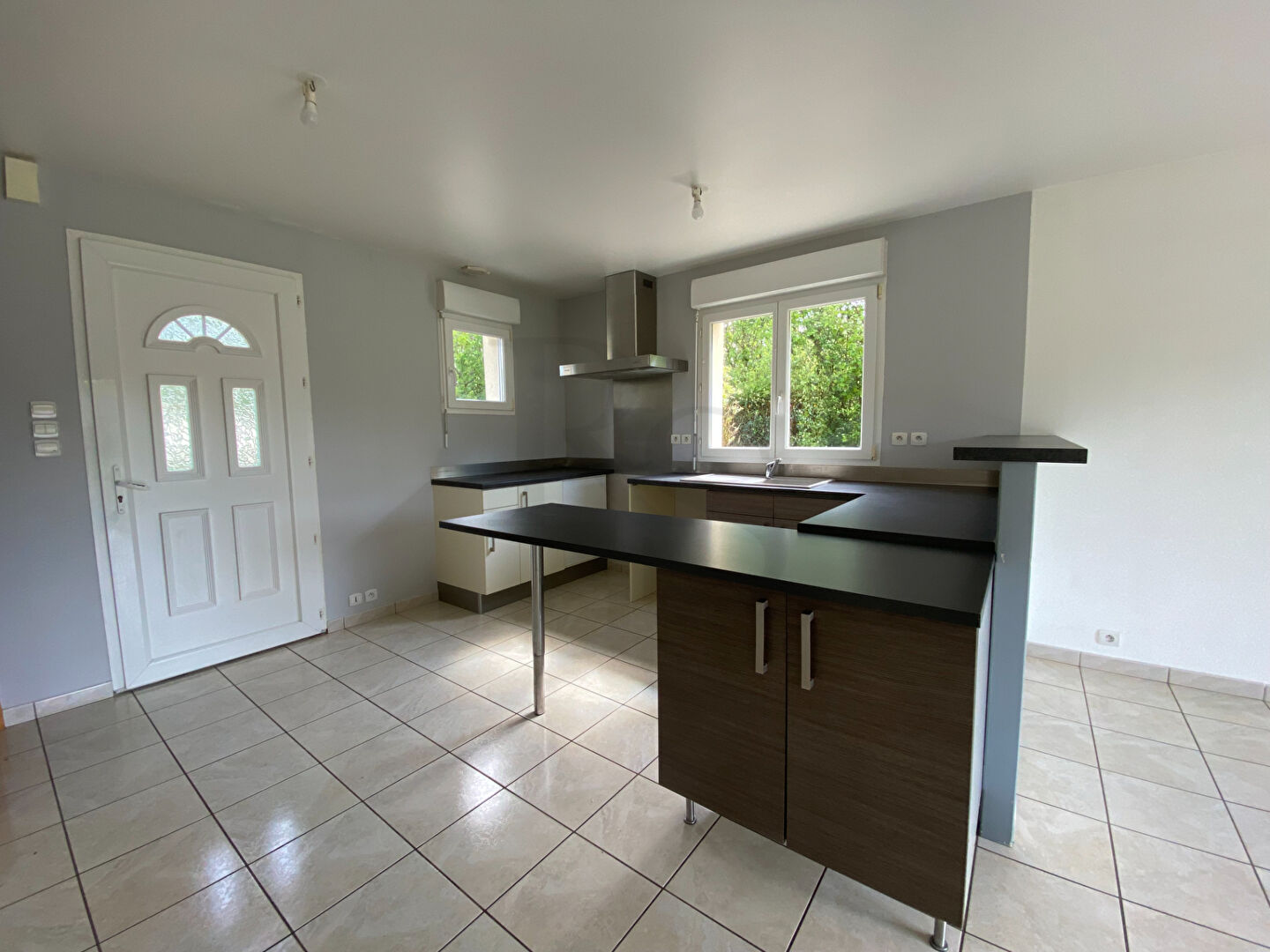 LE CHATELLIER : maison 4 pièces (98 m²) en location