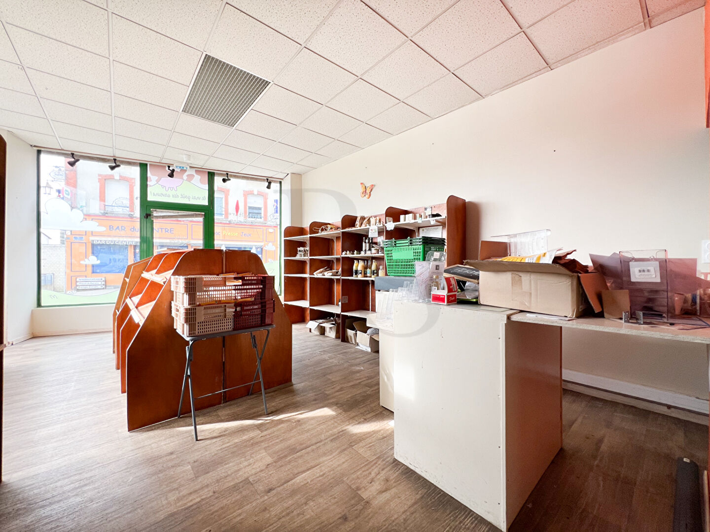 Briouze - Local Commercial + Logement