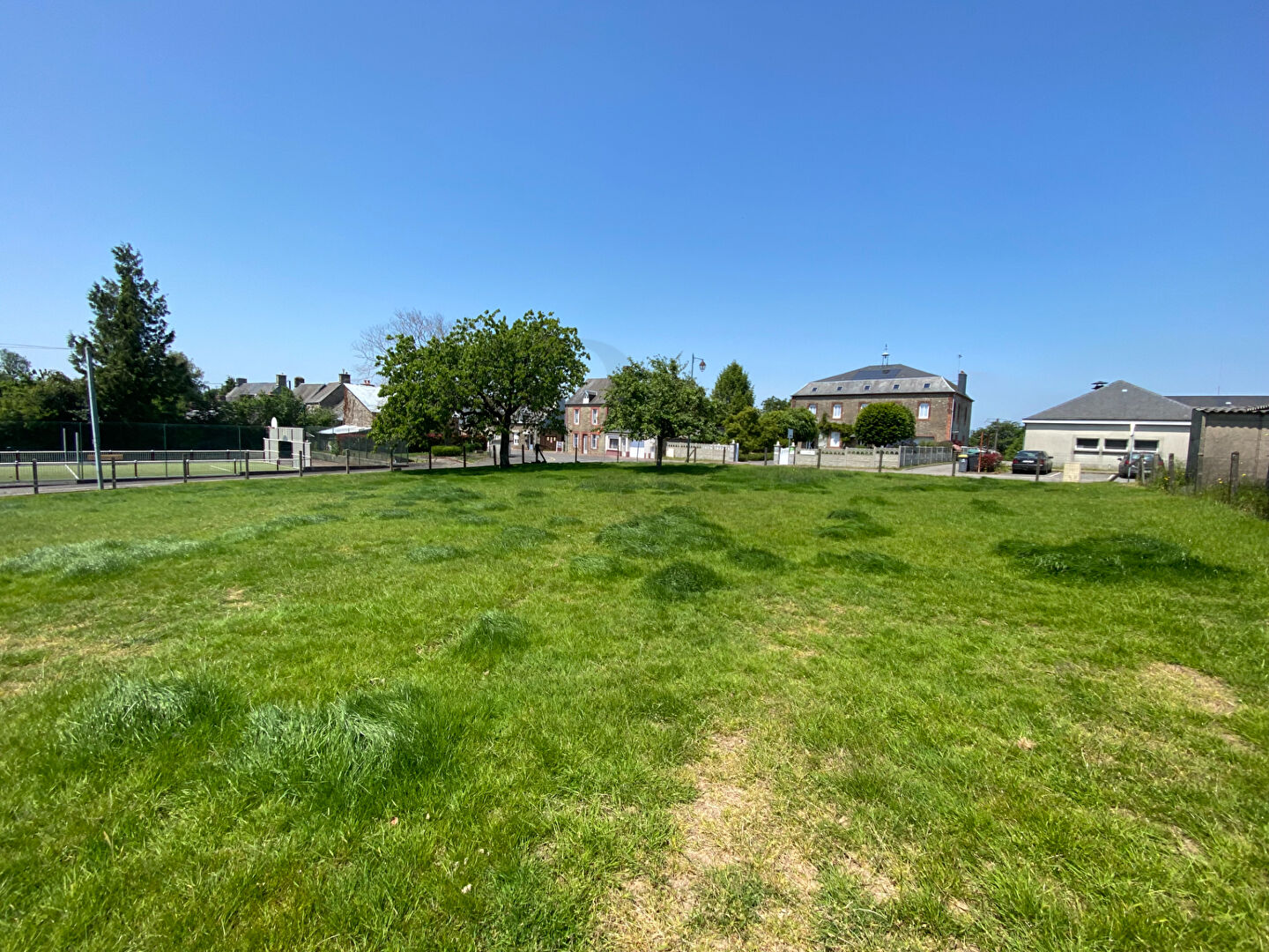 Terrain constructible SAINT CORNIER DES LANDES