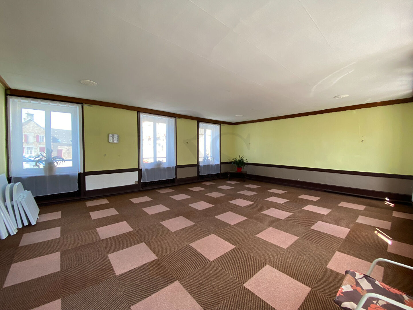 Photo CARROUGES - Ensemble Immobilier à vendre image 6/6