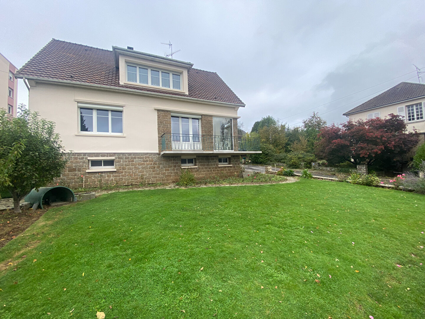 Photo DOMFRONT - Maison 4 Chambres proche centre ville image 1/6