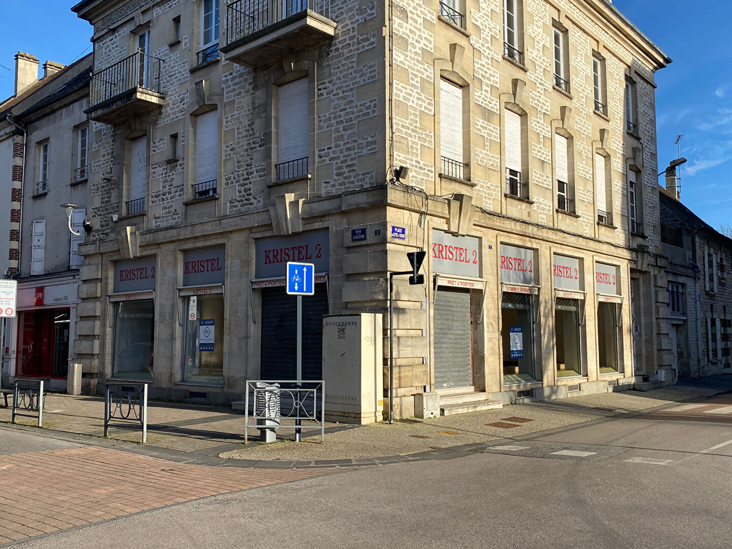 ARGENTAN Hyper Centre Ville - Local commercial emplacement n°1