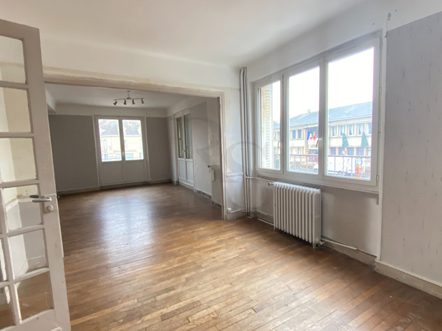 Photo TRUN - Hôtel restaurant à vendre image 5/6