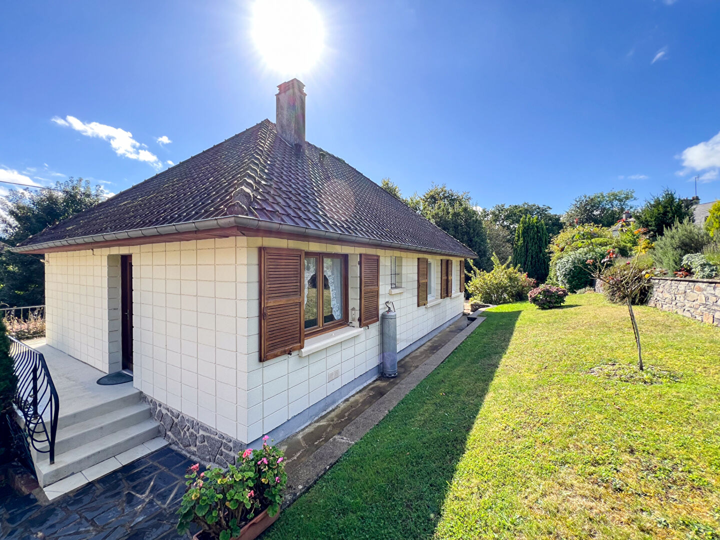 MAISON SAINT GEORGES DES GROSEILLERS