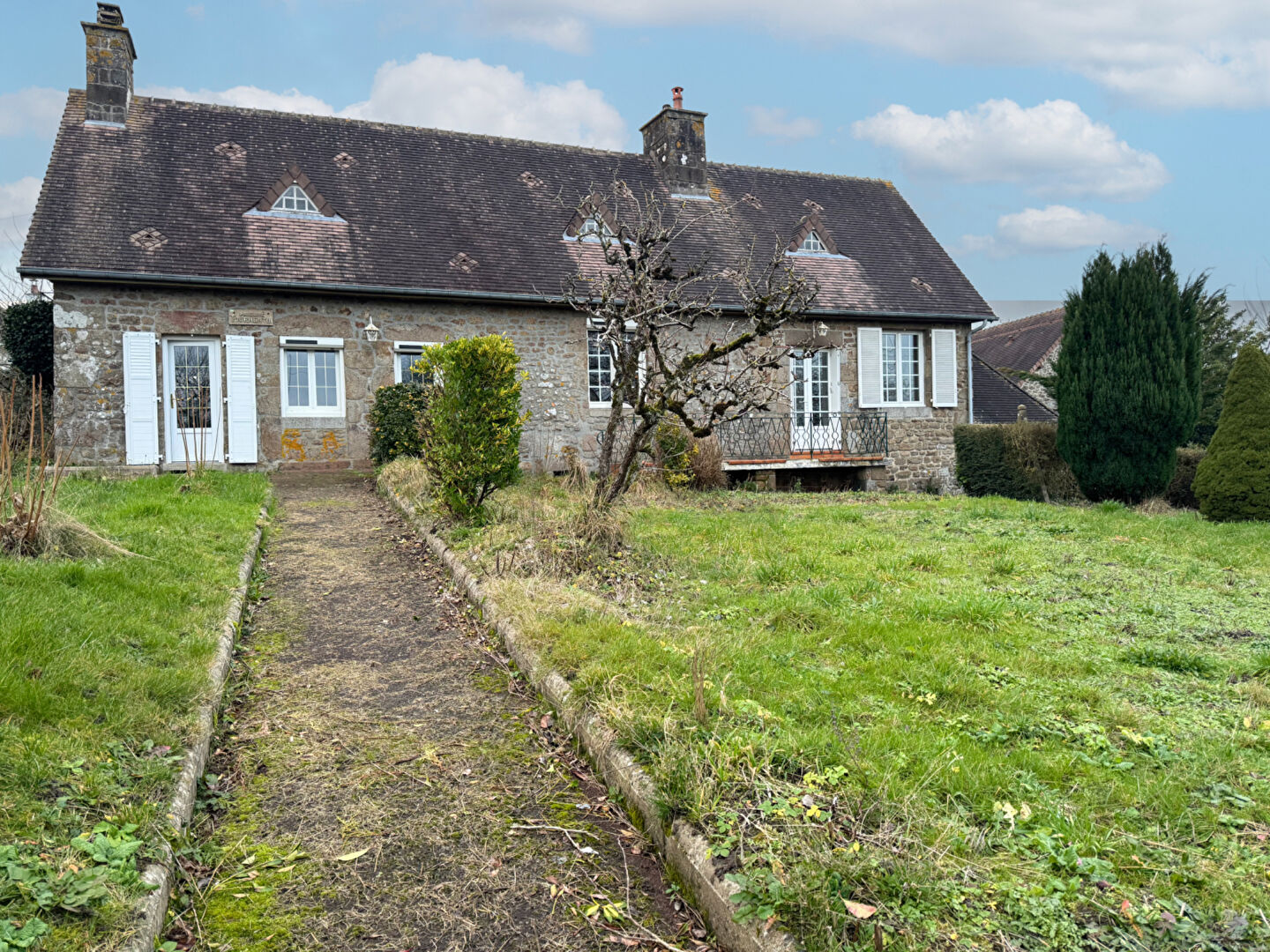 Photo Maison à vendre à Saint Bomer Les Forges - Référence 11375 image 1/6