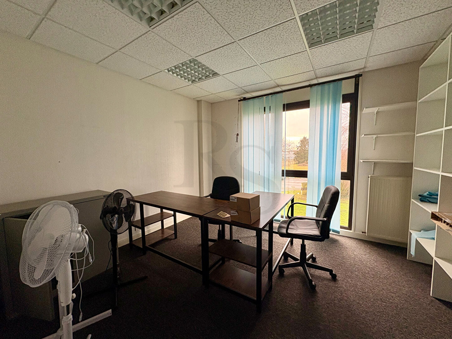 Photo LOCAL LA LANDE PATRY de 131 m2 image 3/6