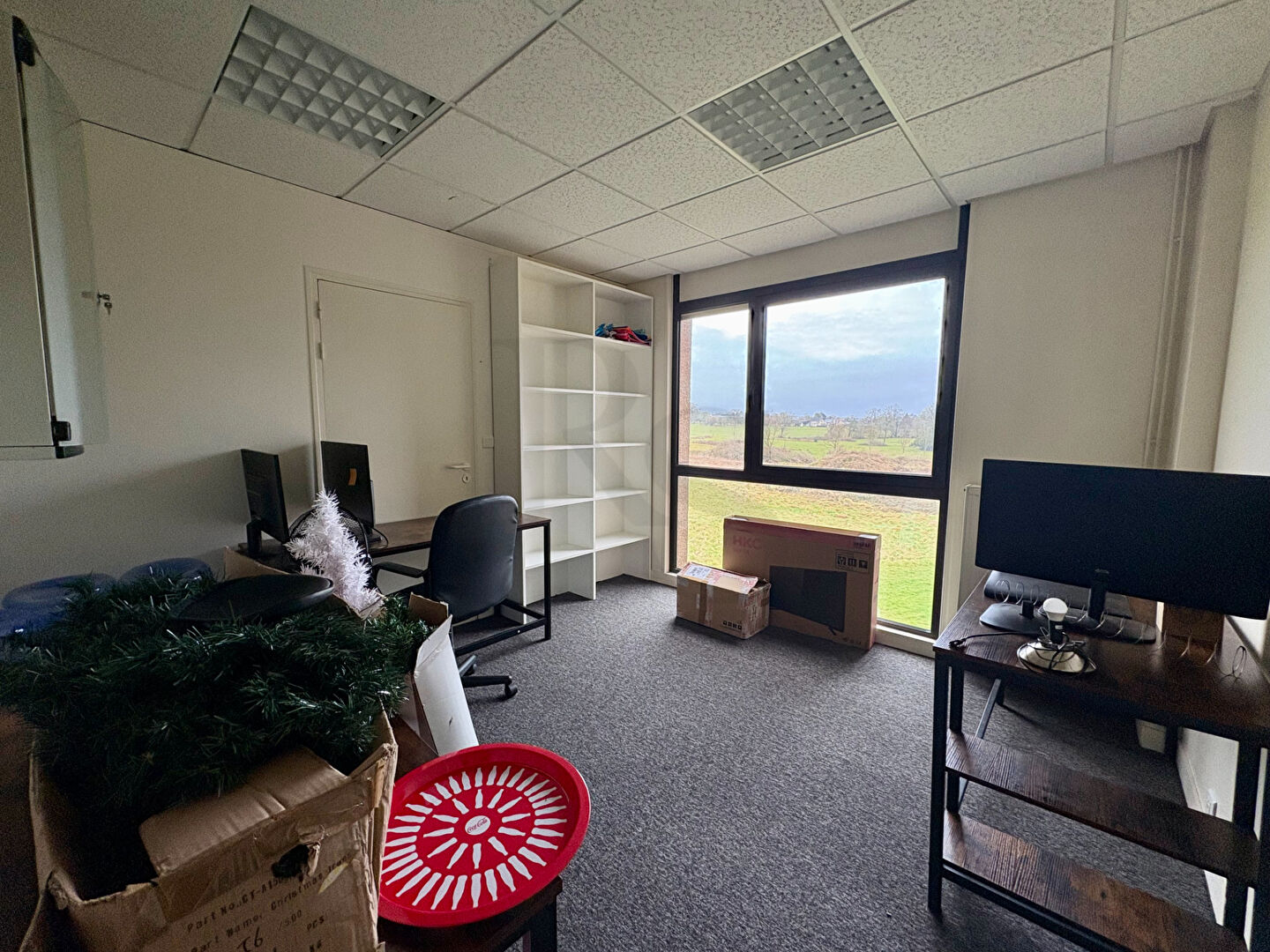 Photo LOCAL LA LANDE PATRY de 131 m2 image 4/6