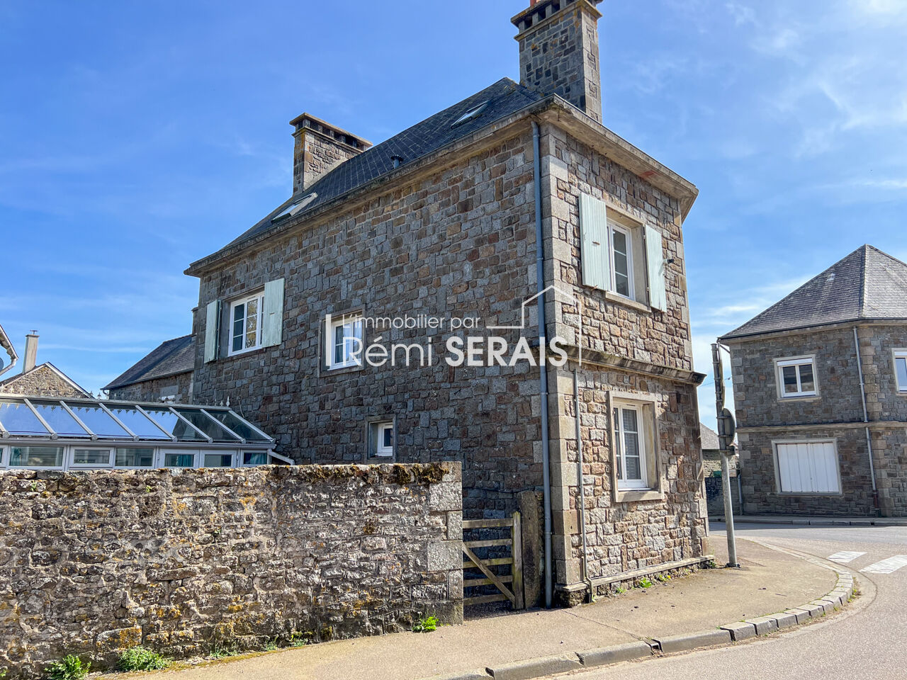 Photo Maison de caractère avec gîte, à vendre image 1/6