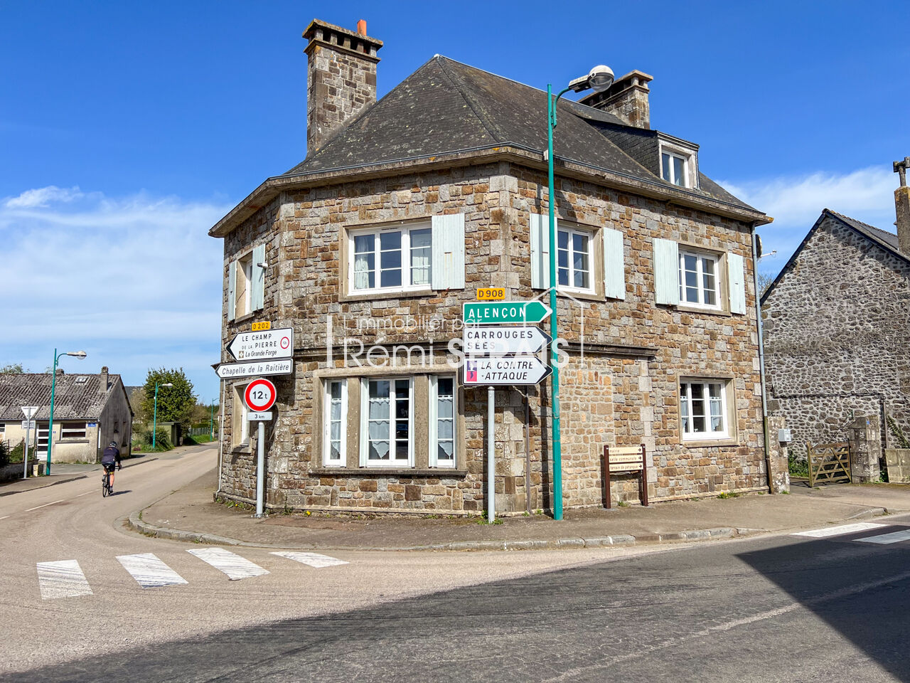 Photo Maison de caractère avec gîte, à vendre image 2/6