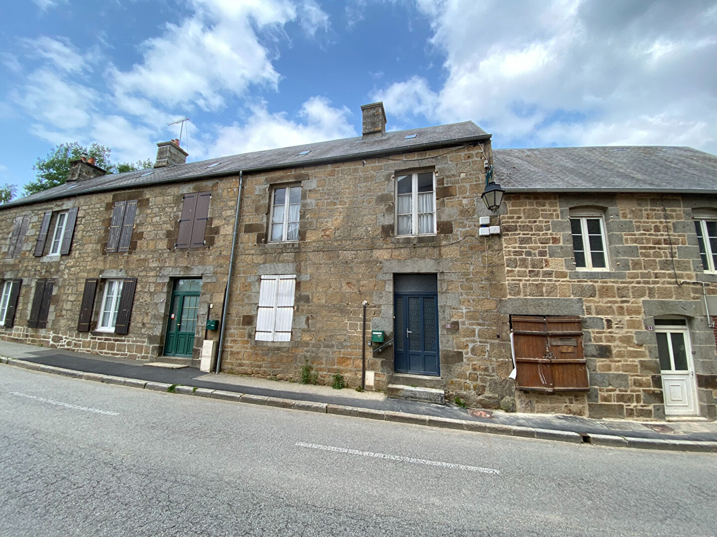 Maison ancienne à rénover - Centre de Carrouges