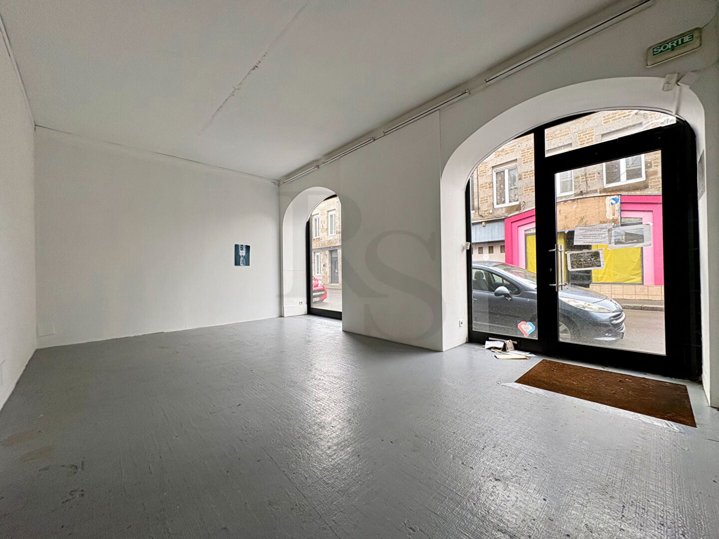 Photo IMMEUBLE CENTRE-VILLE image 2/6