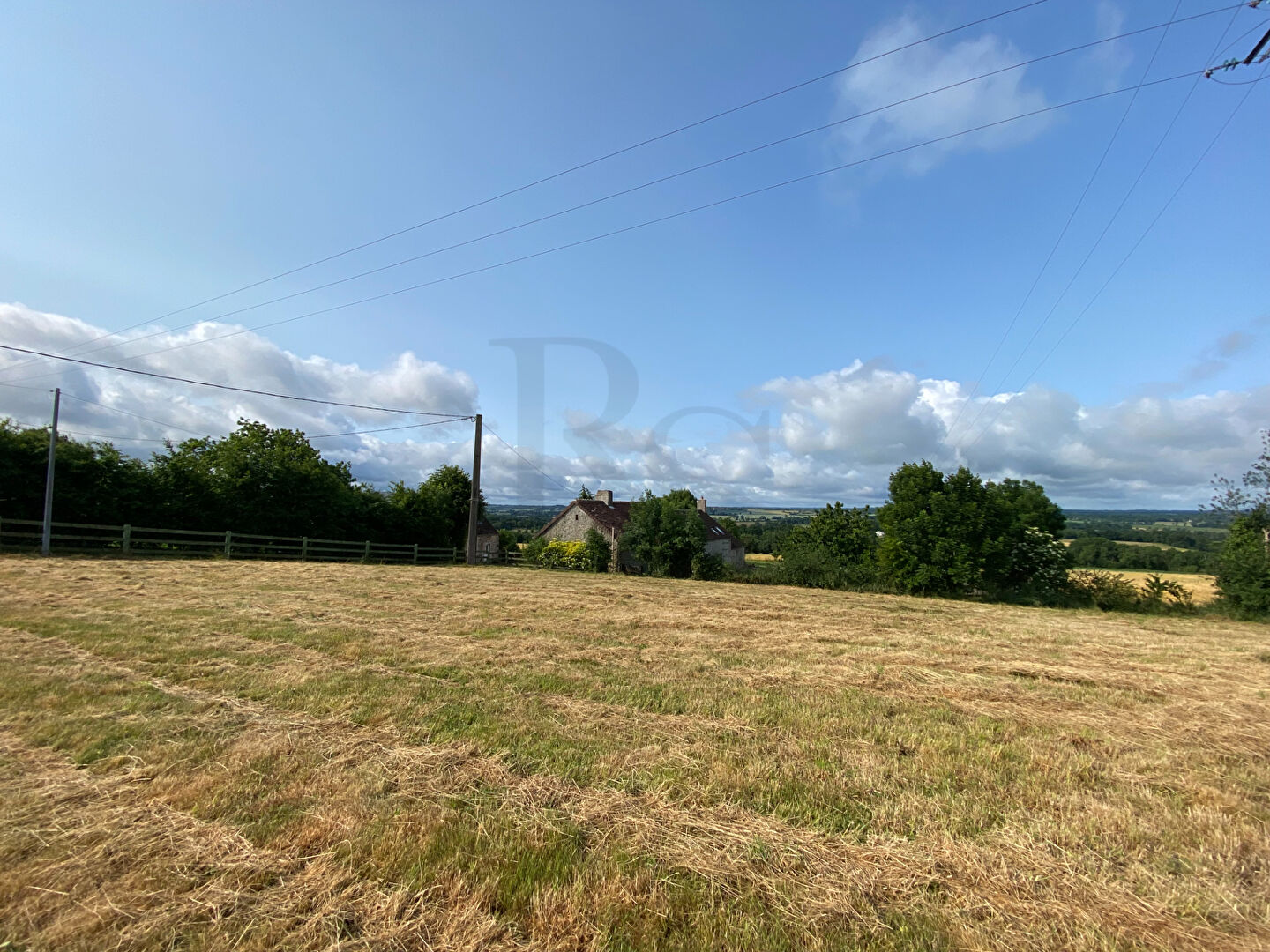 À VENDRE - Terrain à bâtir de 1725 m²  -Environnement calme - 4 km de Falaise!