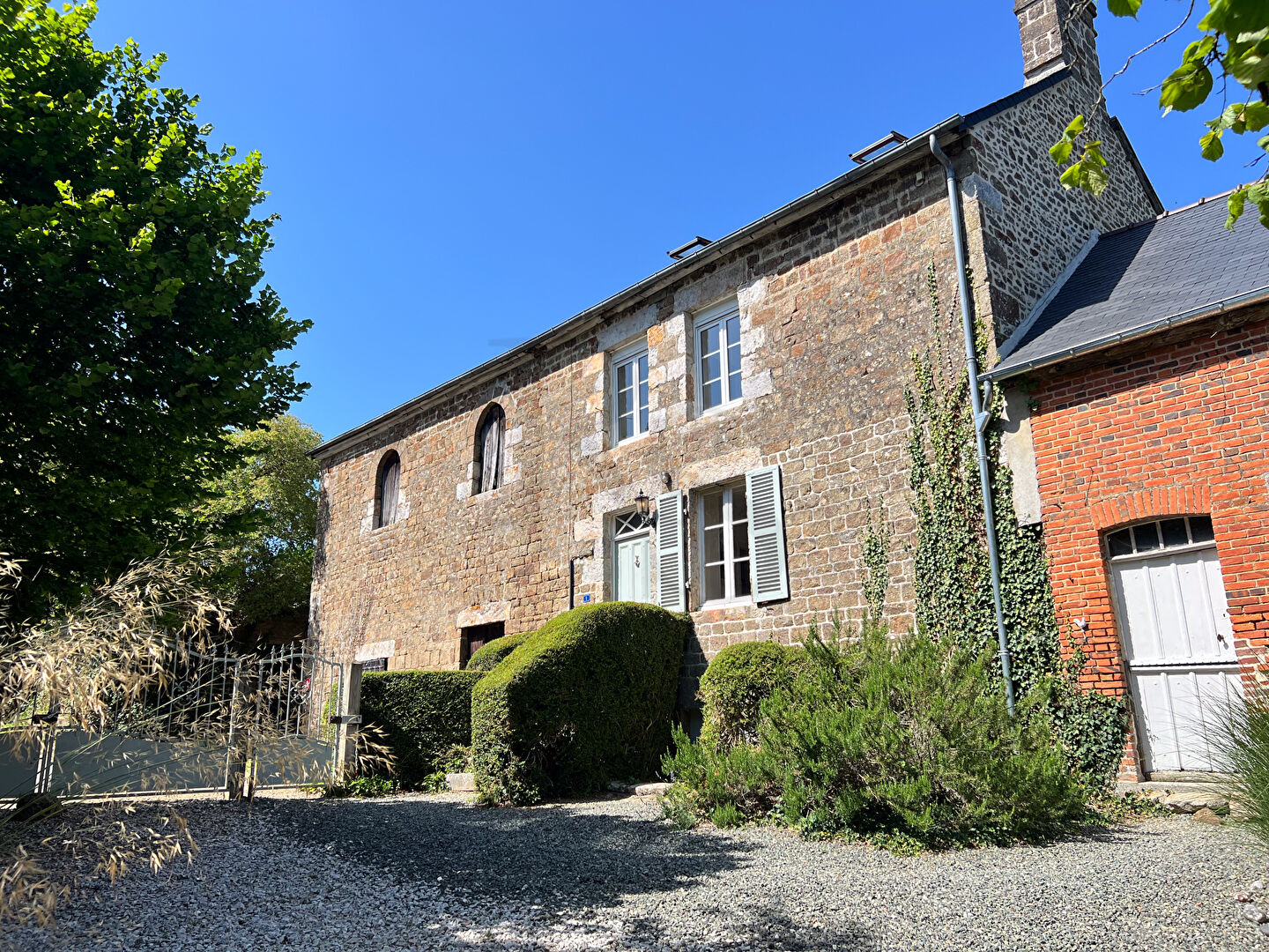 Photo Exclusivité RS : Maison 3 chambres + dépendances sur 2,3 ha avec vue dégagée Juvigny Val d'Andaine image 1/6