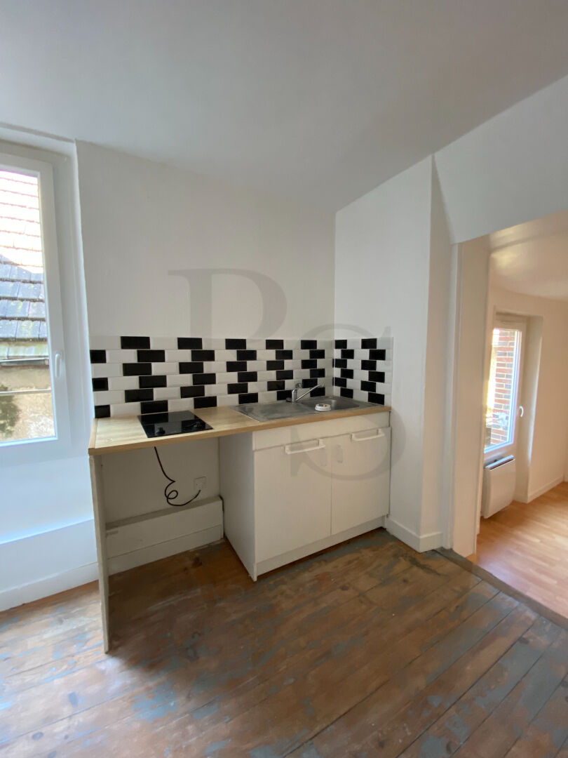 Photo À louer - Appartement F2 en centre-ville d'Argentan image 4/4