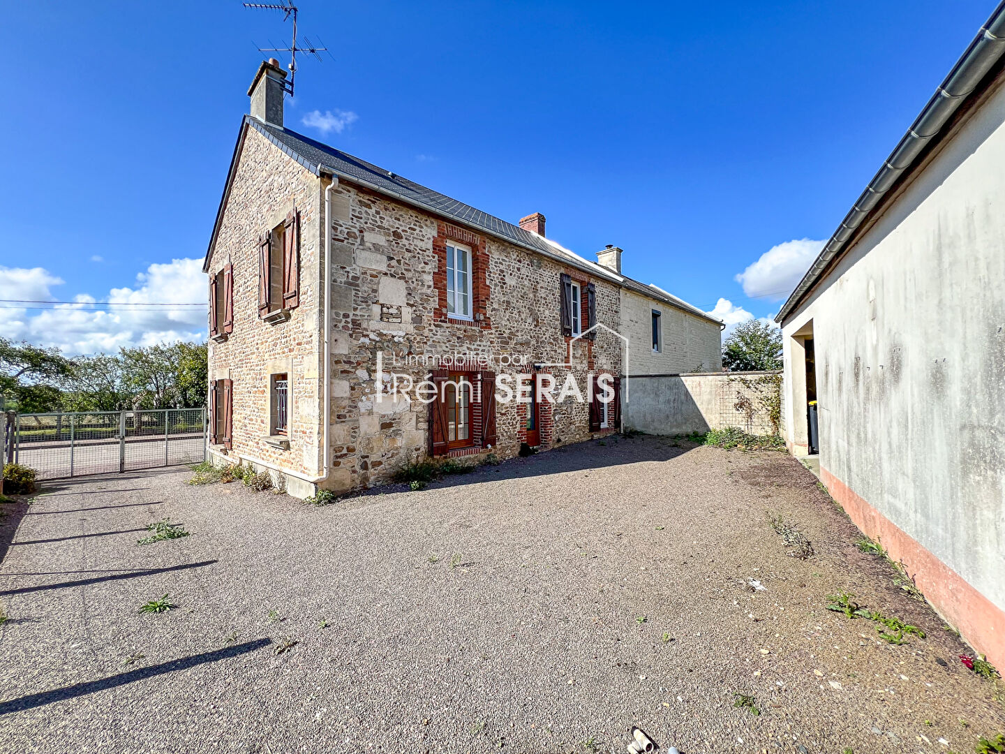 MAISON EN PIERRE À SAINT-GERMAIN-LE-VASSON!