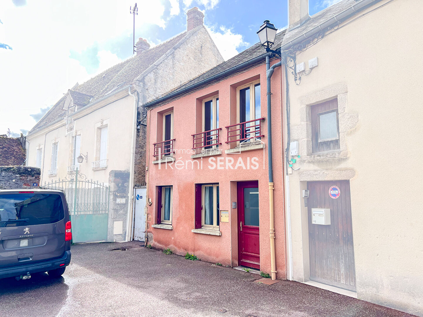 Photo Immeuble centre ville de Sées image 2/6