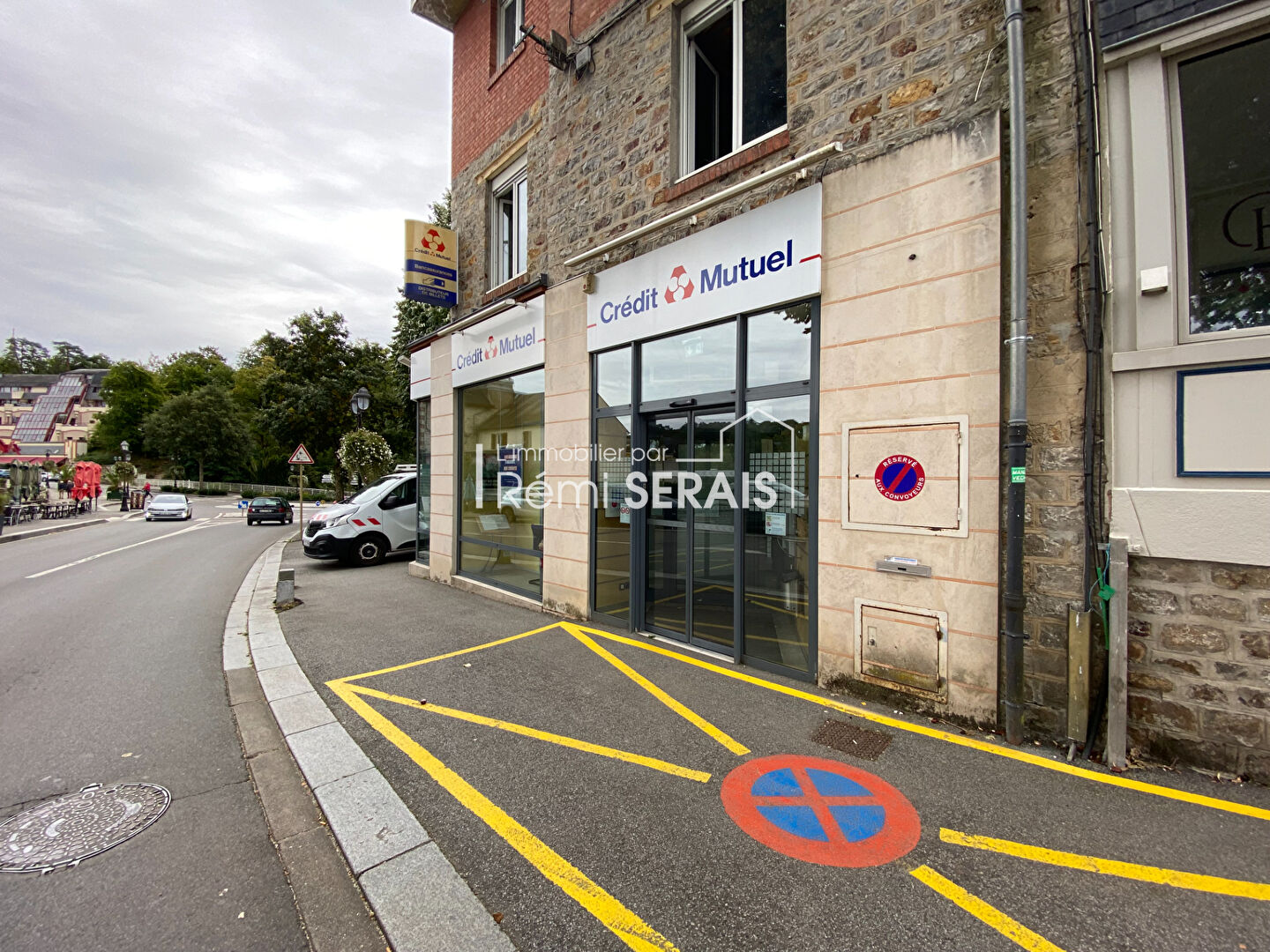 A LOUER - LOCAL COMMERCIAL - BAGNOLES DE L'ORNE