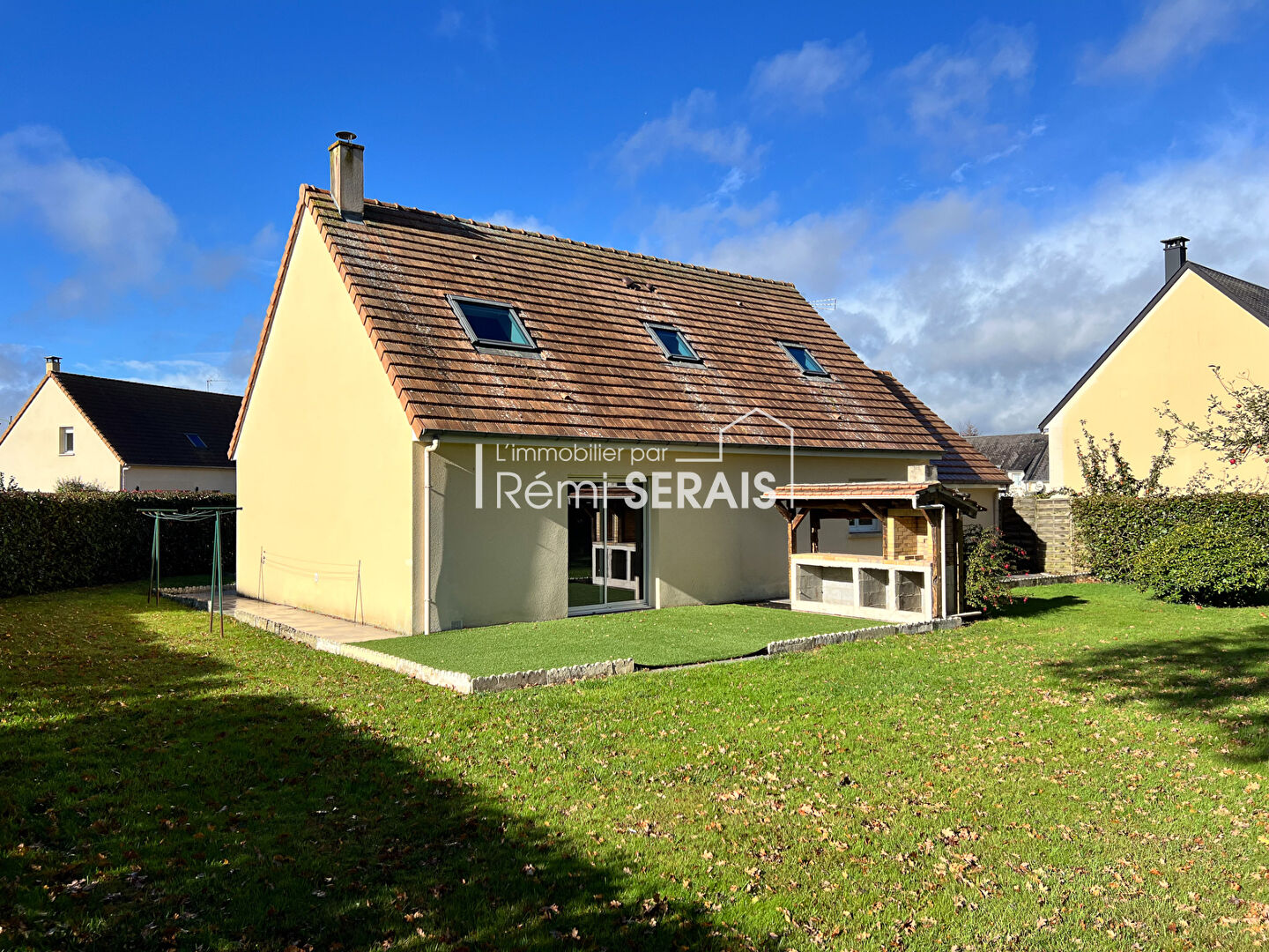 À vendre - Maison de plain-pied à Saint-Denis-de-Méré, dans une zone pavillonnaire calme - 5 min de Condé-sur-Noireau