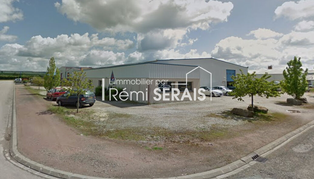 A LOUER LOCAL D'ACTIVITE 1 120 m² - TRUN