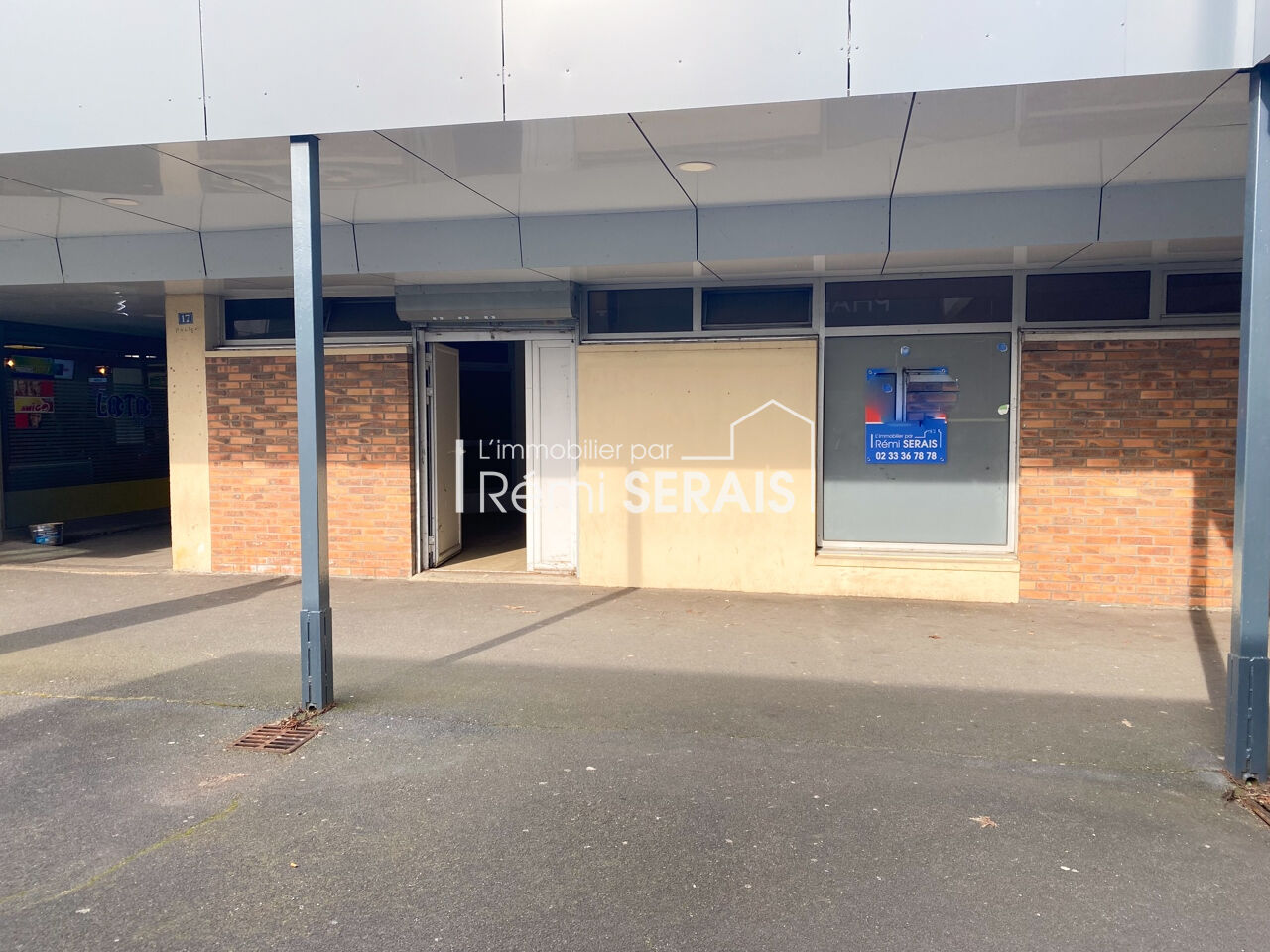 ARGENTAN - ZONE COMMERCIAL DYNAMIQUE - 2 Locaux commerciaux / bureaux à louer sur Argentan