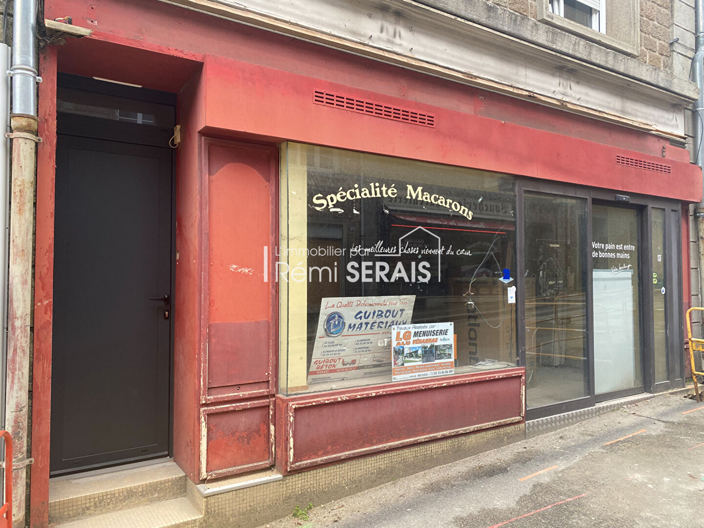 Photo Flers - Local commercial de 90 m2 image 1/1