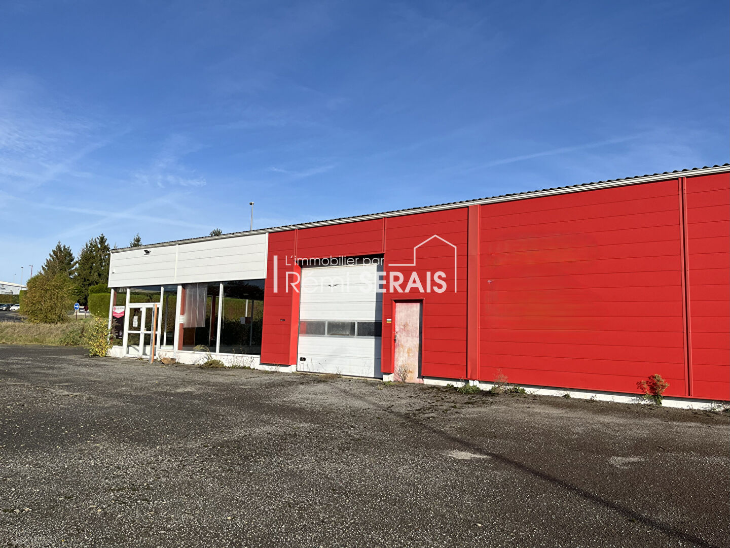 Photo Local commercial / Activité / À VENDRE ou À LOUER à Condé-en-Normandie image 3/6