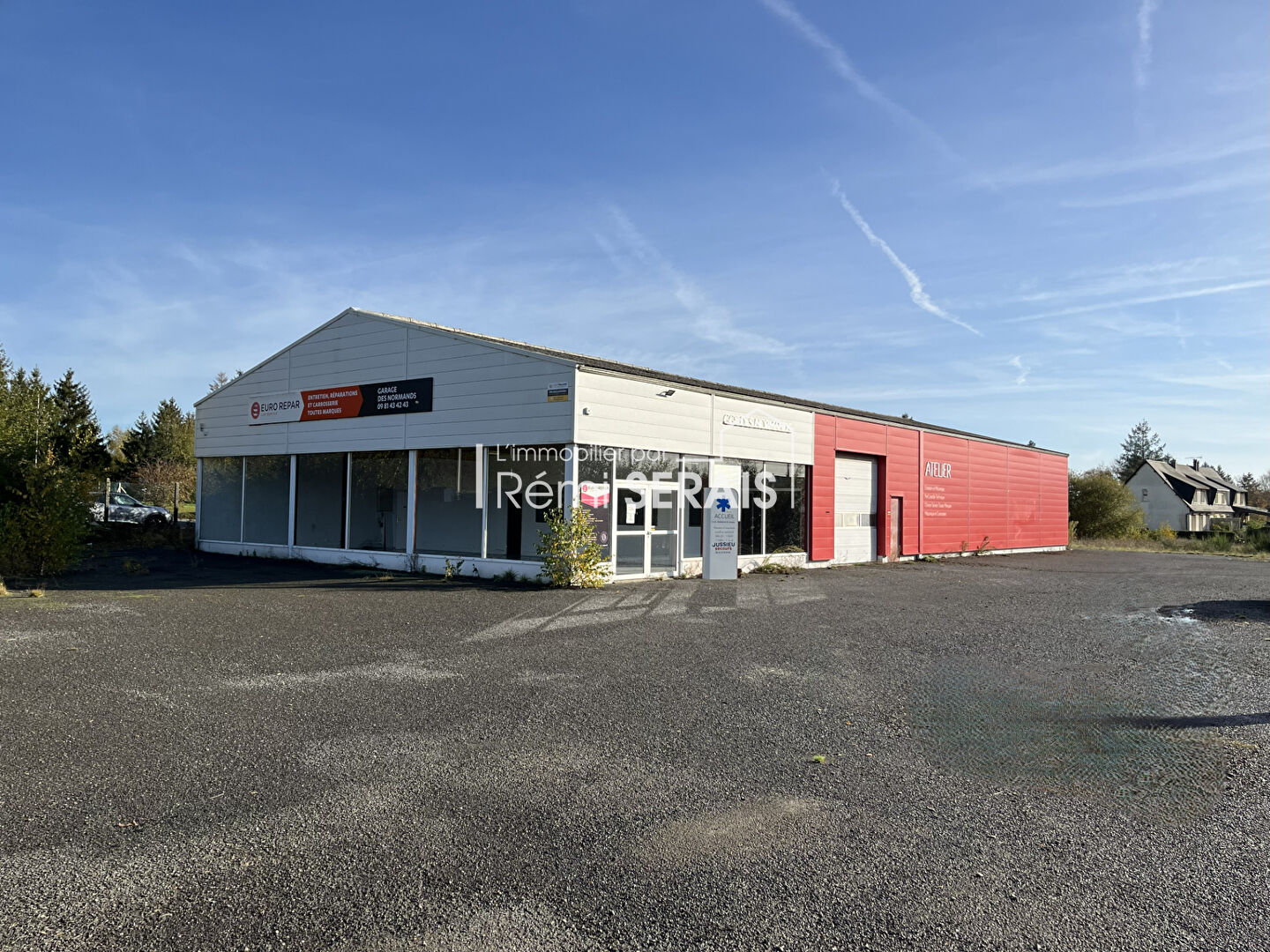 Local commercial / Activité / À VENDRE ou À LOUER à Condé-en-Normandie