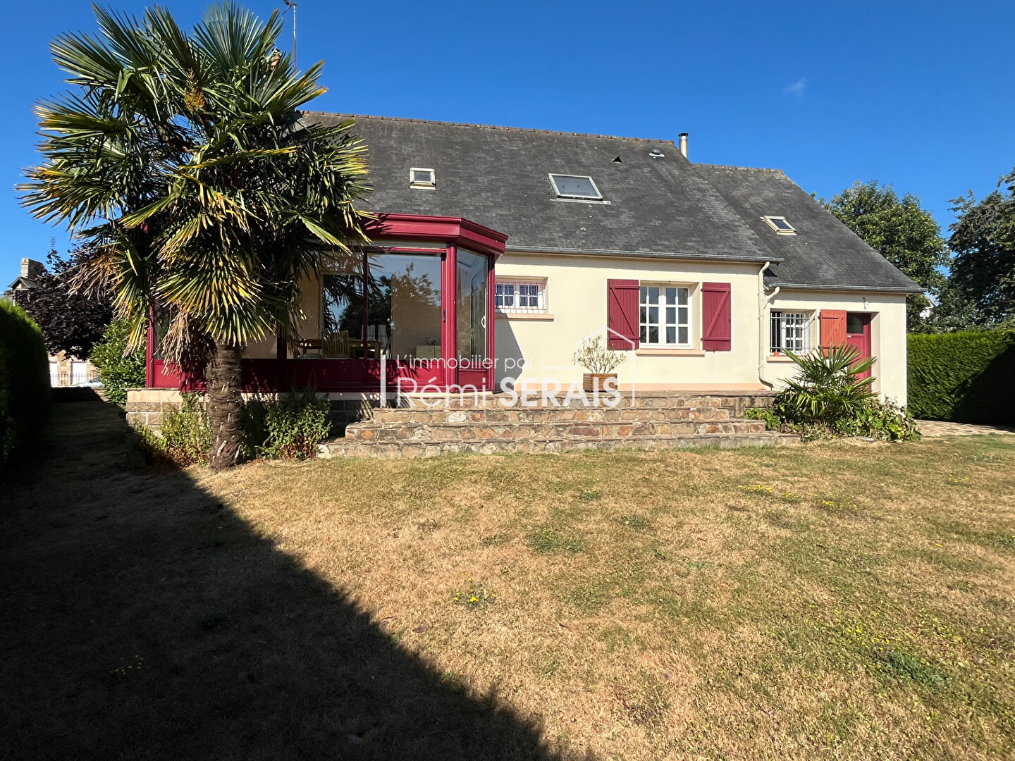 CEAUCE - Maison proche toutes commodités, 1300m² de terrain sans vis à vis