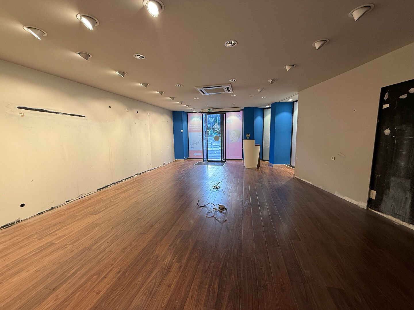 Photo Local commercial Thann 70 m2 image 1/4